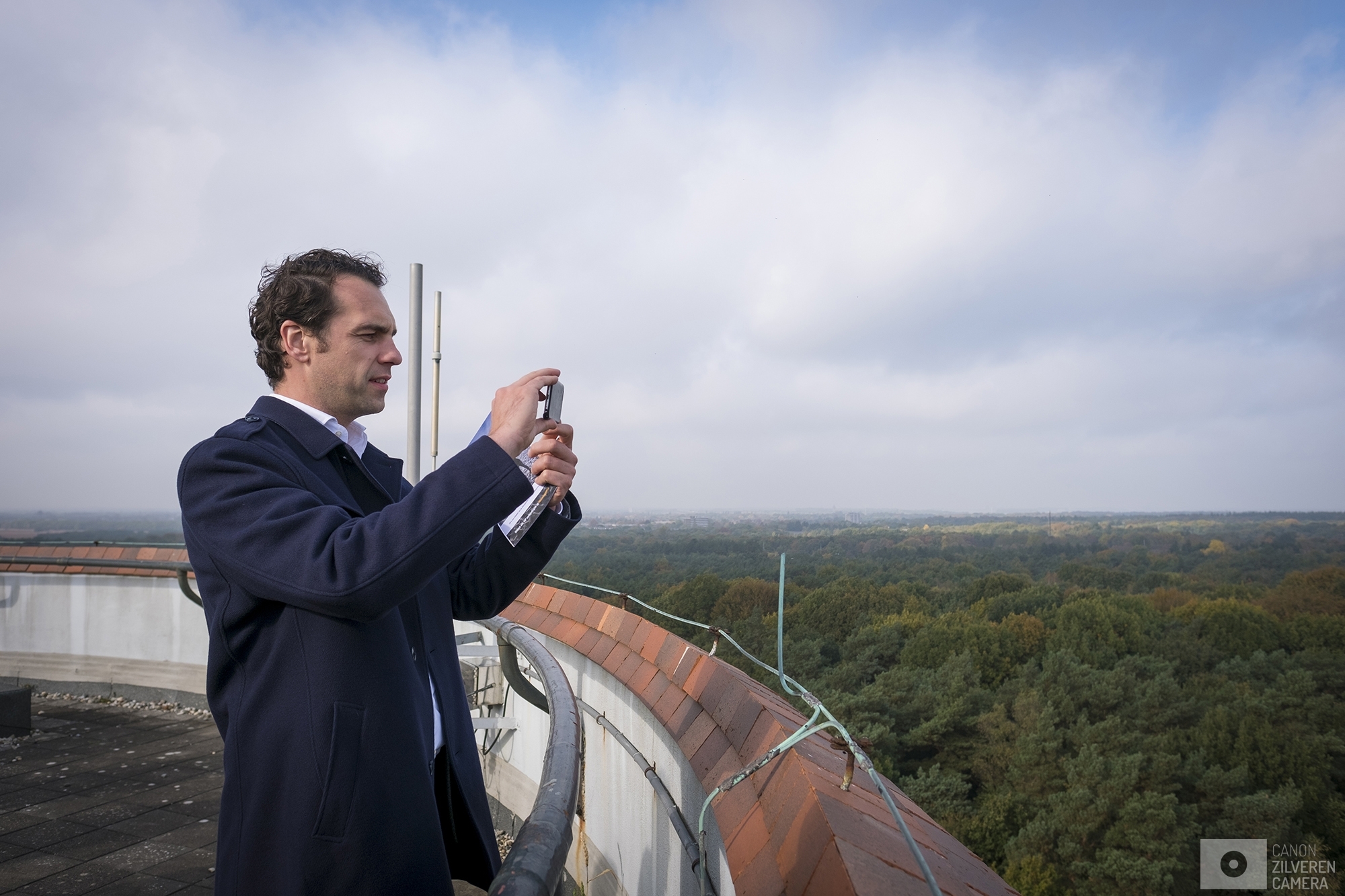 Nederland Den Haag 27102016 - Staatssecretaris Martijn van Dam van Landbouw en Economische Zaken (PvdA) bezoekt op een dag de mooiste natuurgebieden van Nederland.