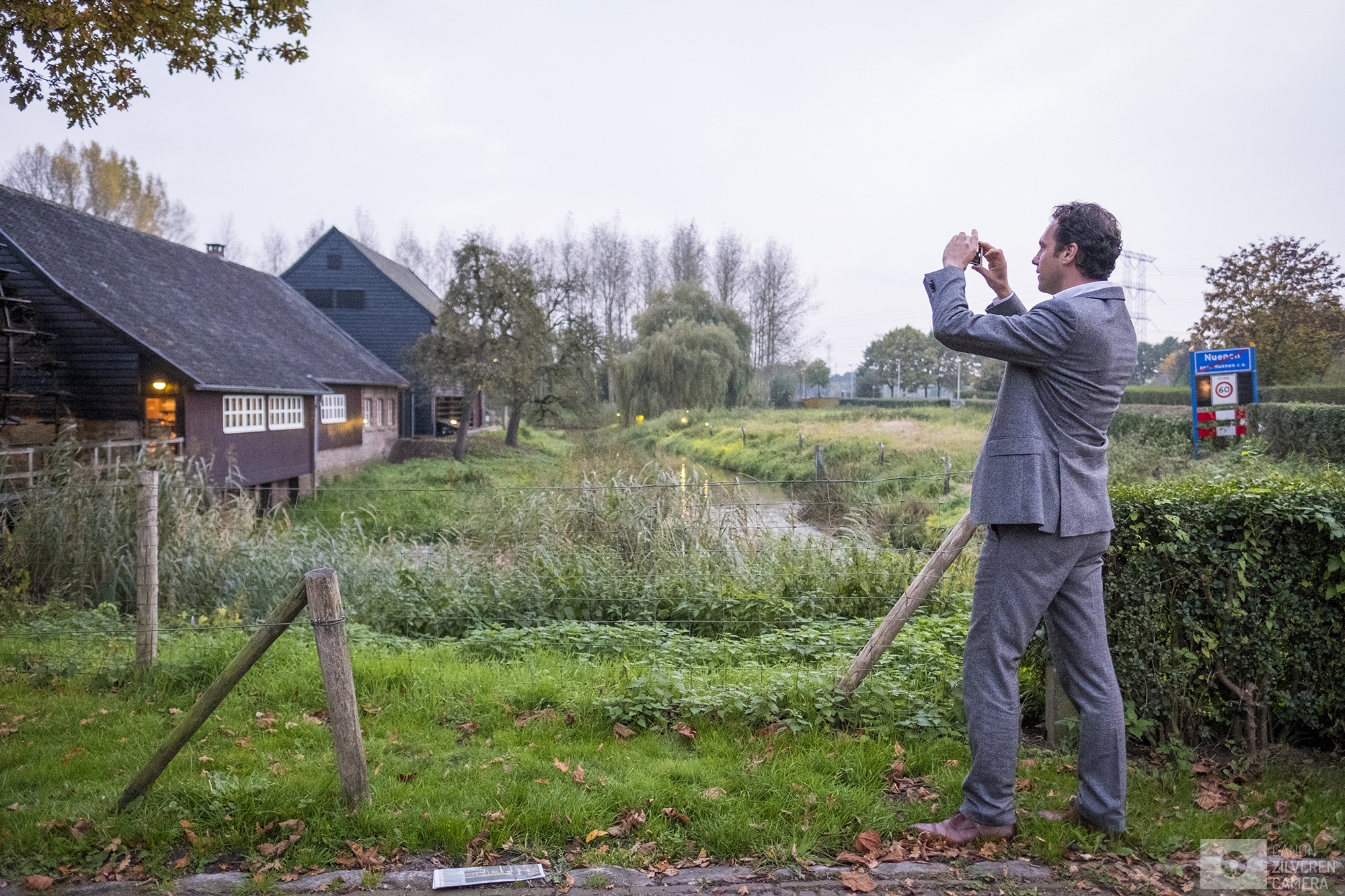 Nederland Den Haag 27102016 - Staatssecretaris Martijn van Dam van Landbouw en Economische Zaken (PvdA) bezoekt op een dag de mooiste natuurgebieden van Nederland.