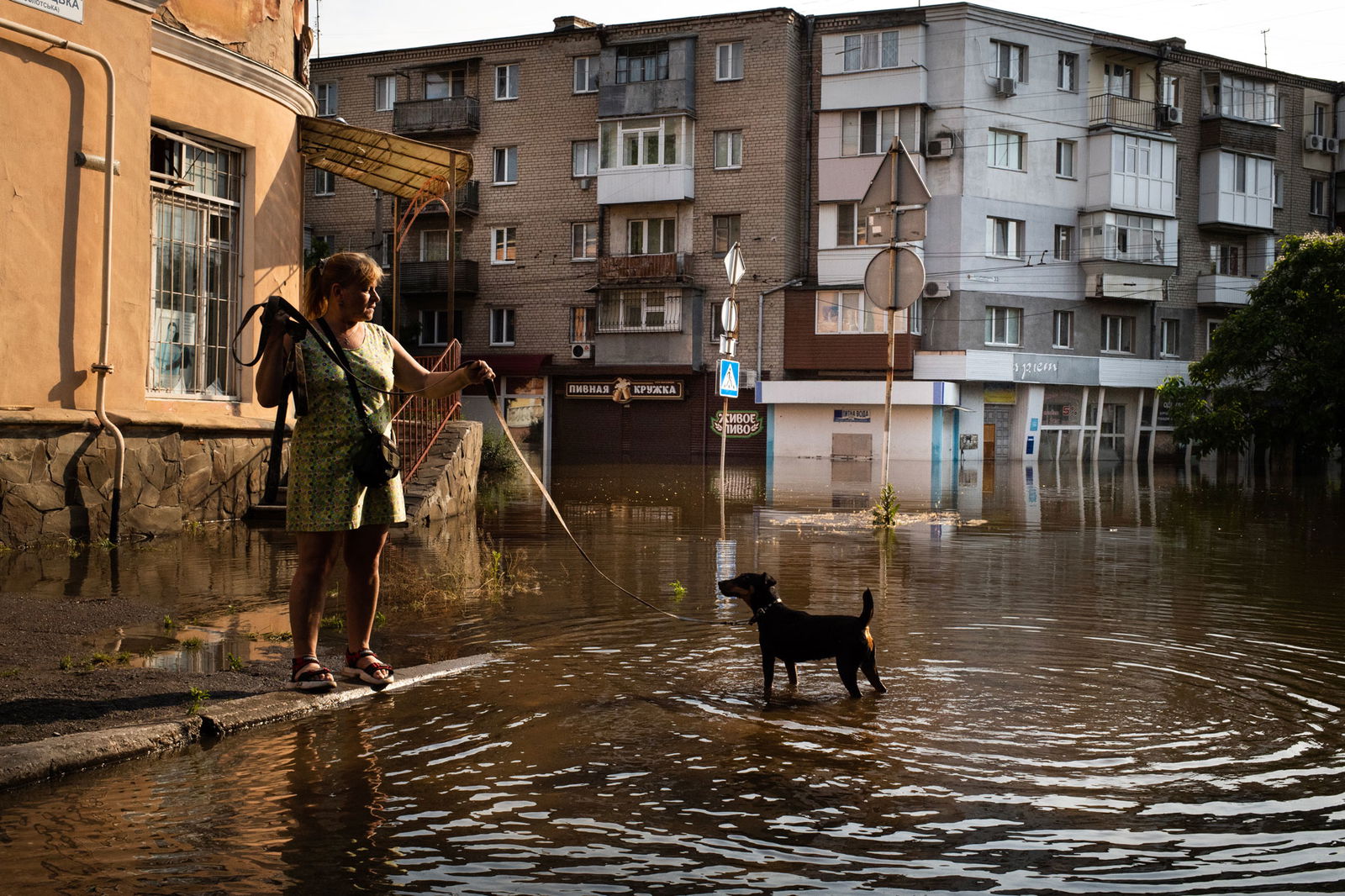 3.-20688-NI-e-Damdoorbraak-Cherson-Oekraine